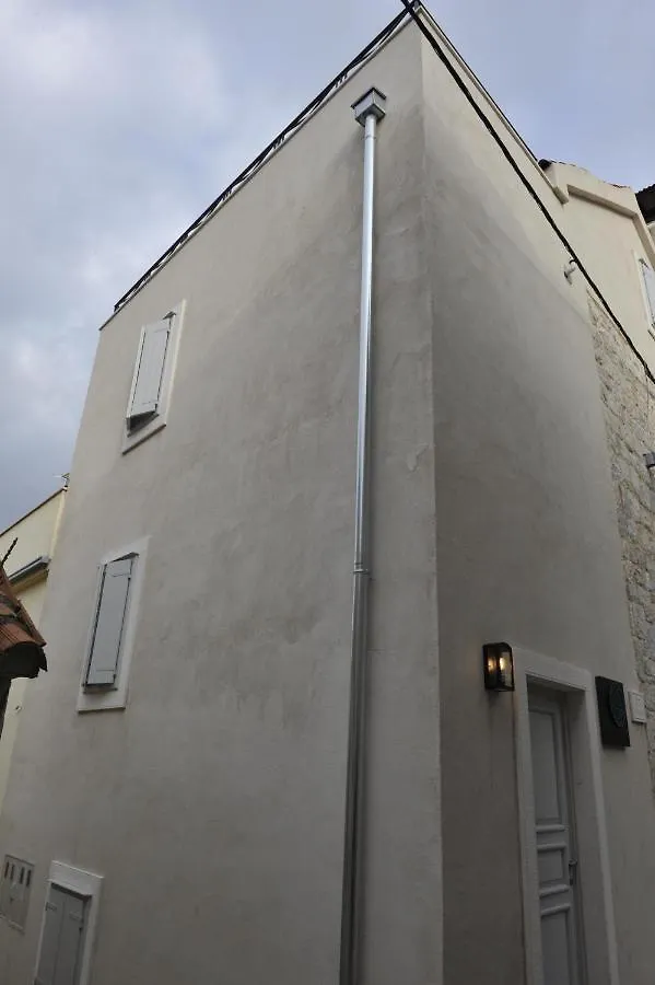 Merla Luxury Rooms Split 4*,